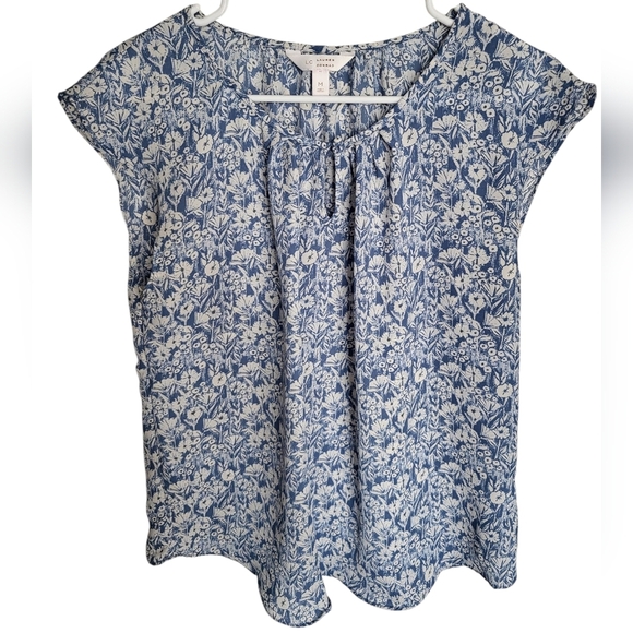 Floral Blue and White Women's Top - Picture 1 of 3